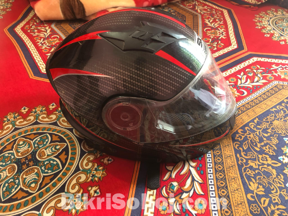 SKT helmet